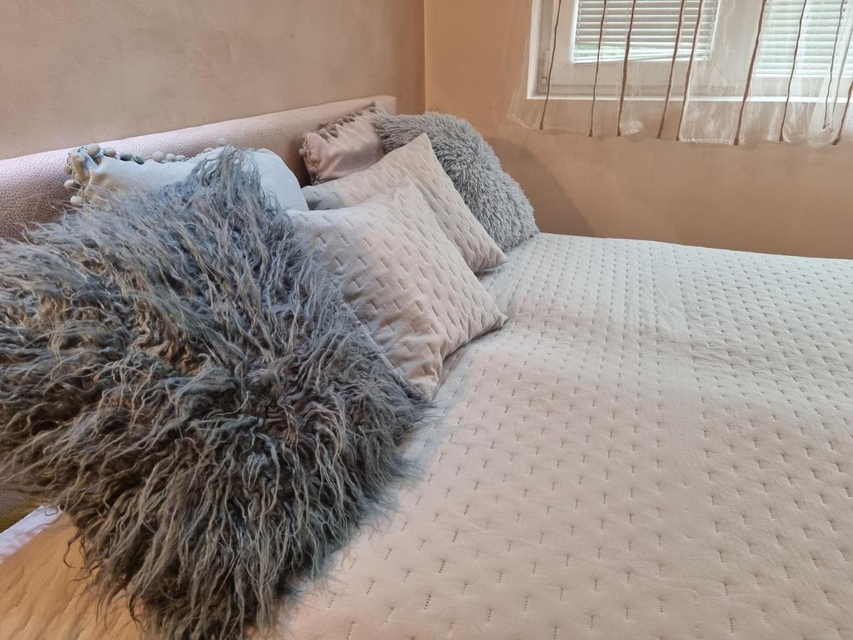 Užice Apartment Bombonjera מראה חיצוני תמונה